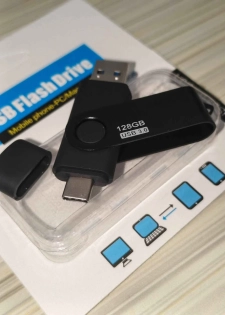 Clé USB OTG VERSION 3.0 pour vos ordinateurs et téléphones