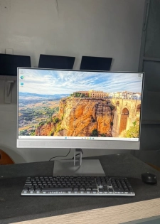 All-in-one Hp core i7 8eme génération 8giga 128ssd 1terra HDD 24 pouce