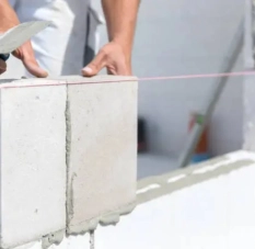 Maçon pour construction et rénovation