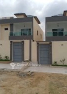 Vente villa 2 triplex de 7 pièces à angr