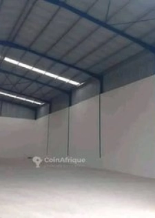 Location Entrepot