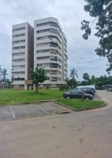 Location appartement 4 pièces Cocody golf cité élias