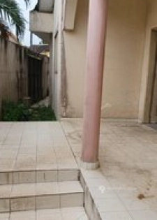 Vente villas 5 pièces - Cocody 8ème tranche cité les arcade