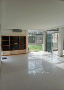 Location appartement 5 pièces à Cocody rivera golf les elia