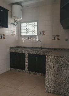 Location villa duplex de 4 pièces - Attoban