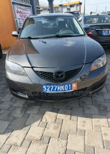 Mazda 3 Sedan 2005 Gris