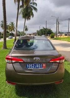 TOYOTA YARIS EN VENTE