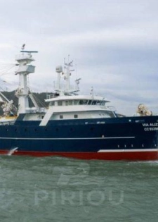 Beau Bateau de pêche en vente a Abidjan