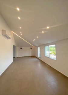 Villa duplex 6 pièces à la Riviera 4 lycée Jacques Prévert