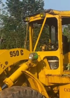 Une Chargeuse 950 caterpillar importée