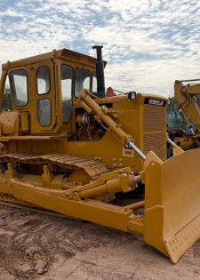 Bulldozer D7 G caterpillar importé