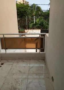 Belle Villa Duplex de 3 Pièces Autonome a Louer en Zone 4 Bietry.