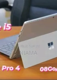 Neuf Microsoft Surface Pro 4 8GB Intel Core I5 SSD 256GB
