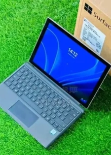 Neuf Microsoft Surface Pro 4 8GB Intel Core I5 SSD 128GB