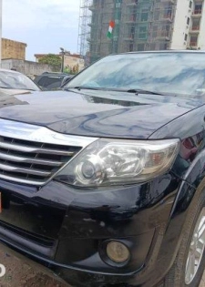 Toyota fortuner 2013 diesel boite manuelle