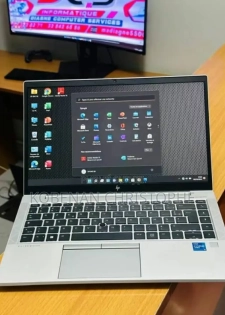 Nouveau HP EliteBook 840 G8 16GB Intel Core 5 SSD 256GB