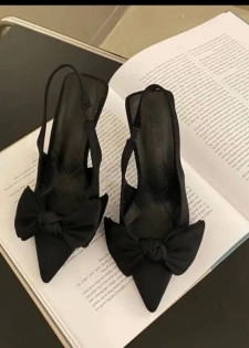 Offre : ESCARPIN DE CLASSE NO NAME