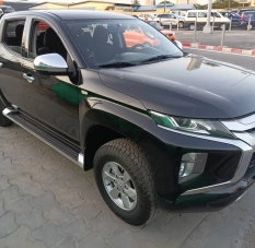 Pick-up double cabine Mitsubishi L200 diesel 2021